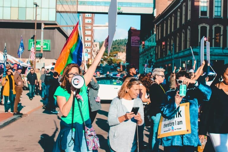 Les grèves, comment les autres pays comptent-ils leurs manifestants ?