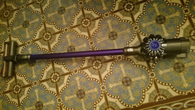 dyso-aspirateur-balai-DC62