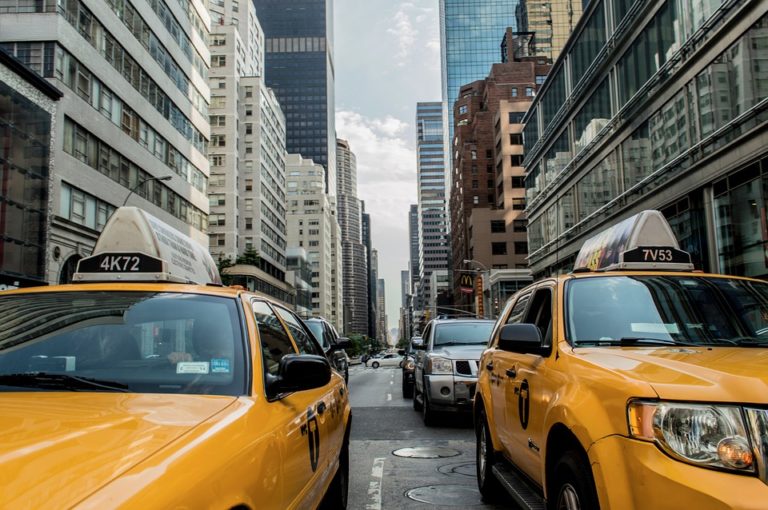Mais pourquoi sont-ils tous partis aux Etats-Unis en février ?