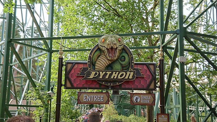 Efteling-parc-pays-bas-13 : PYTHON MONTAGNE RUSSE EN ACIER