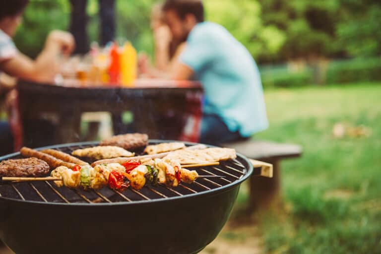 Le barbecue : pour des moments conviviaux en été comme en hiver