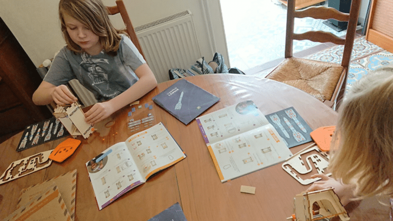 Les kits créatifs et éducatifs pour enfants Pandacraft