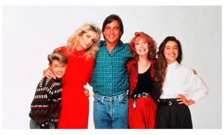 Madame est servie, la série aura une suite avec Tony Danza et Alyssa Milano !