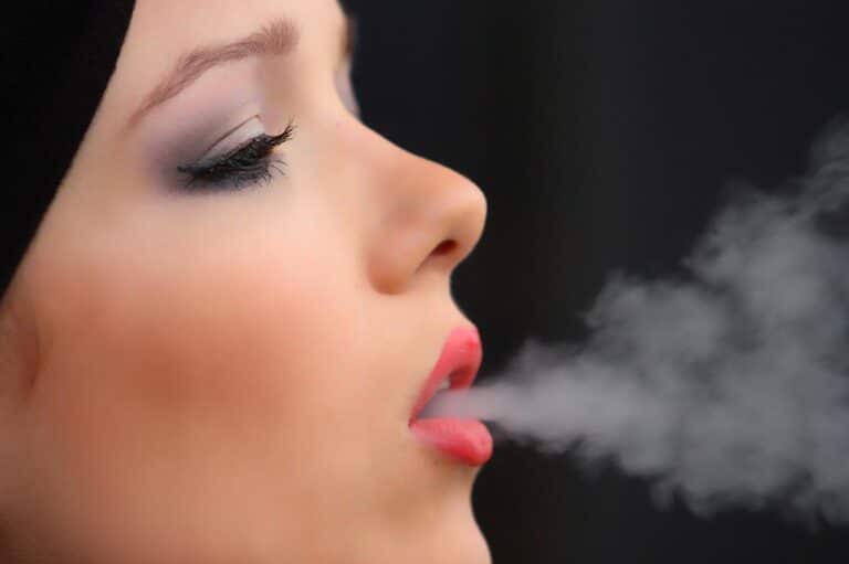 Tabagisme : baisse inédite du nombre de fumeurs en France