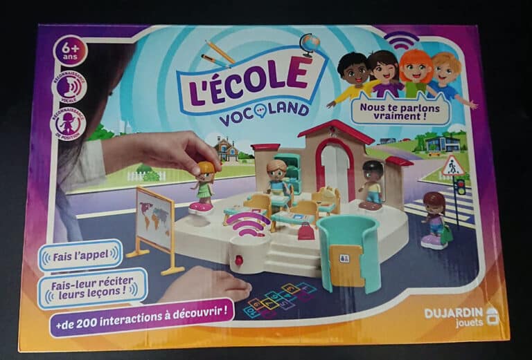 Jouer à la maitresse à la maison avec L&rsquo;ECOLE – VOCOLAND Jeux Dujardin