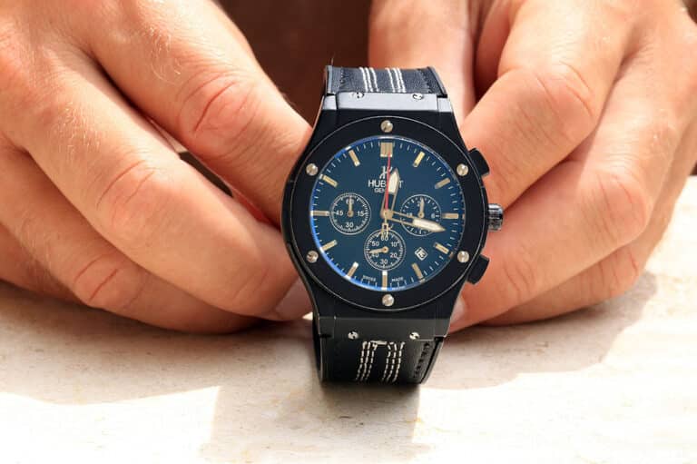 Idées cadeaux de Noël homme : bijoux et montres