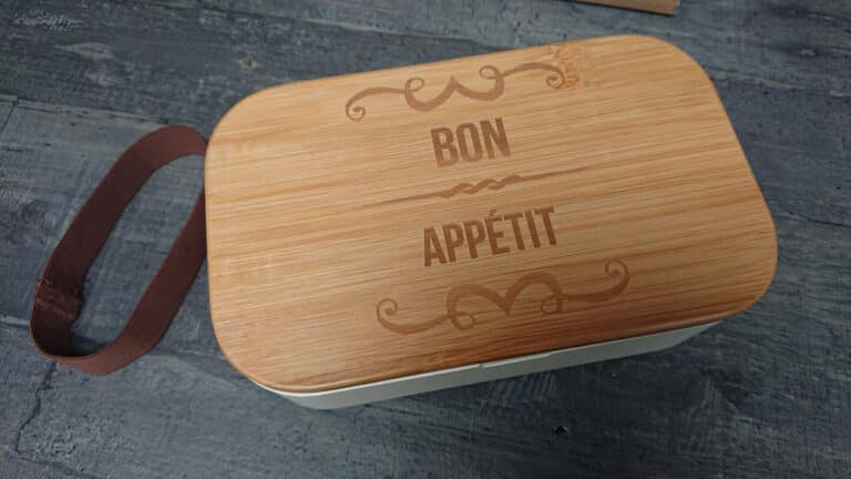 Des cadeaux malins, originaux et personnalisés sur Cadeau Malin !