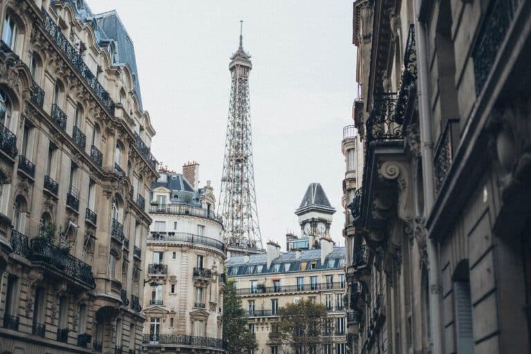 Paris en famille : les lieux incontournables pour une visite mémorable