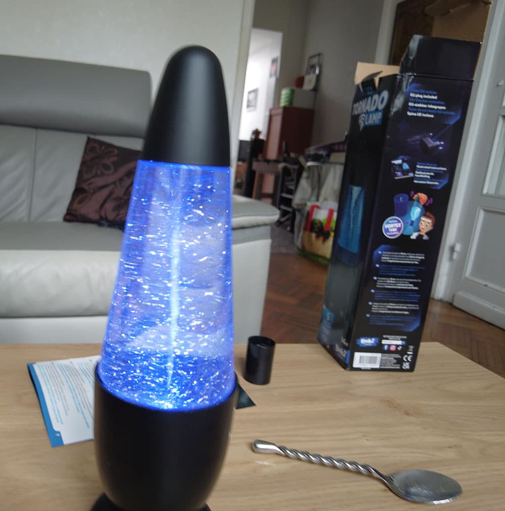 Vous souhaitez acheter Lampe à paillettes Tornado