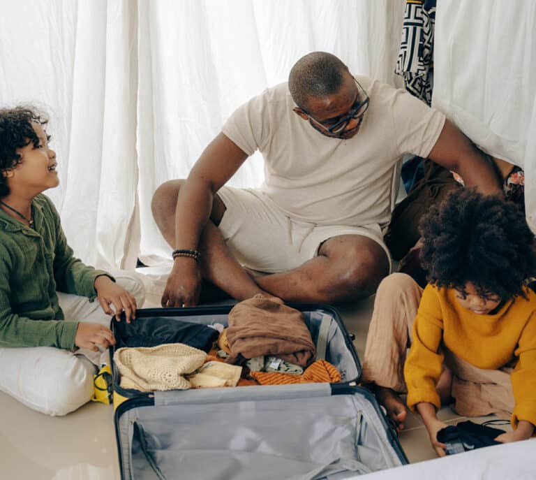 Que mettre dans la valise quand on voyage en hiver avec des enfants ?