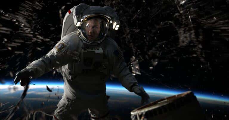 Découvrez la scène d&rsquo;ouverture du film Moonfall de Roland Emmerich