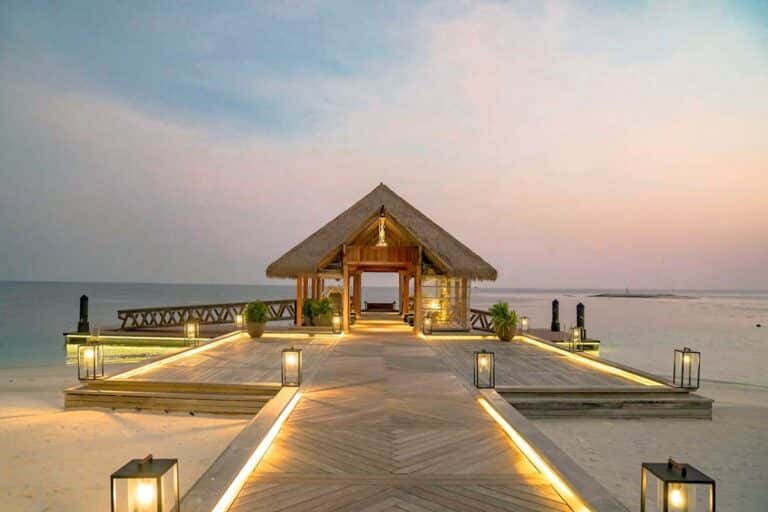 Voyages de Rêve en Famille : Luxe Accessible grâce aux Ventes Privées