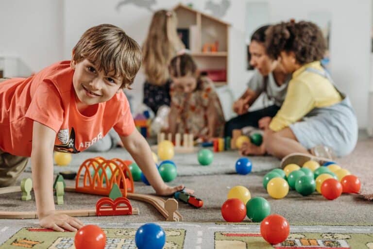Trouvez un emploi en crèche
